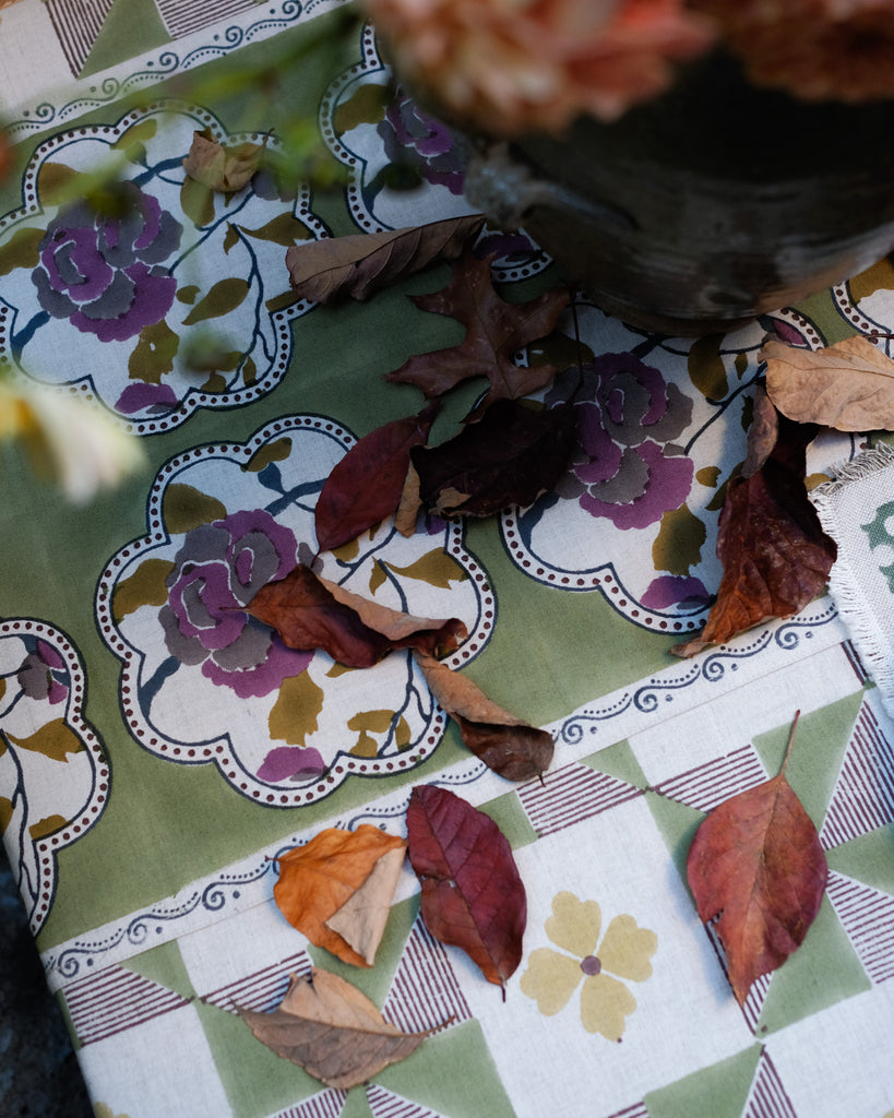 Tablescape Edit 4 - The Autumn Rose