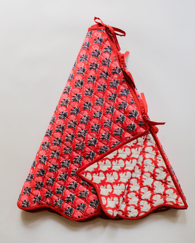 Sonya - Hand Block-printed Quilted Christmas Tree Skirt (Red)