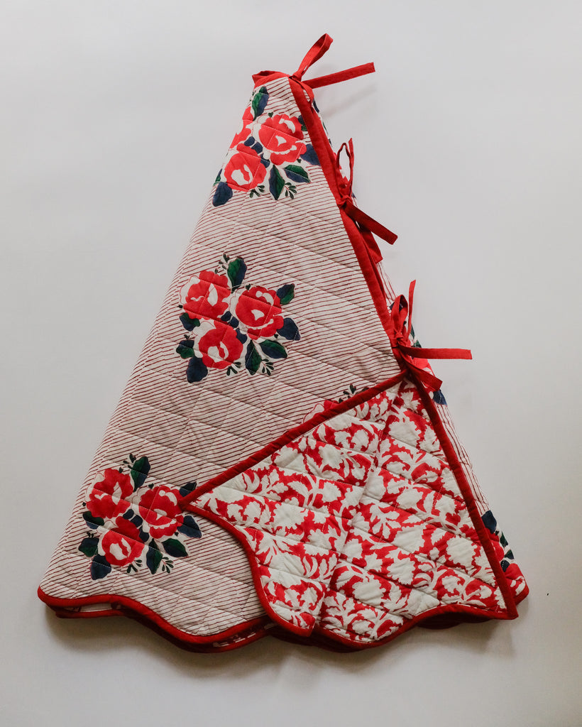 Mia - Hand Block-printed Quilted Christmas Tree Skirt (Red)