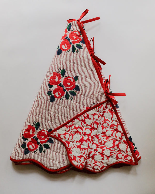 Mia - Hand Block-printed Quilted Christmas Tree Skirt (Red)