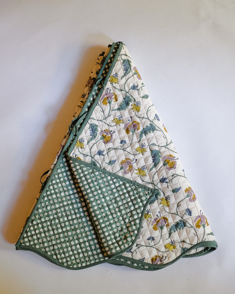Dua - Hand Block-printed Quilted Christmas Tree Skirt (Forest) WP