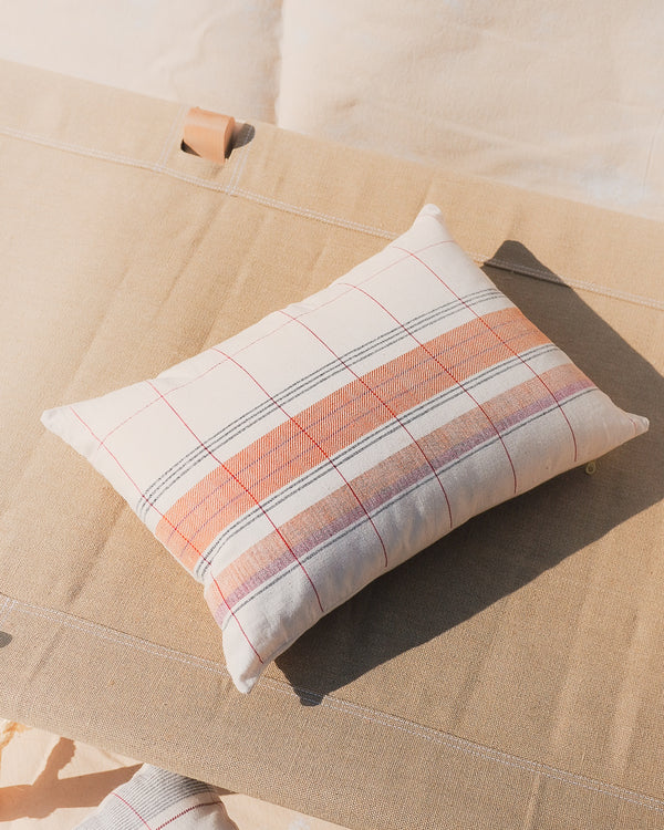 Razia - Organic Handwoven Pillow - Soiltostudio 